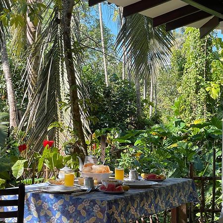 Sun & Tree Homestay Mirissa Exterior foto