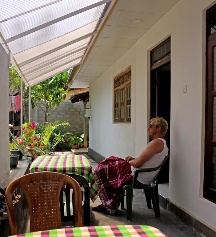 Sun & Tree Homestay Mirissa Zimmer foto